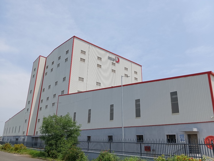 A picture of the Skretting feed factory in India