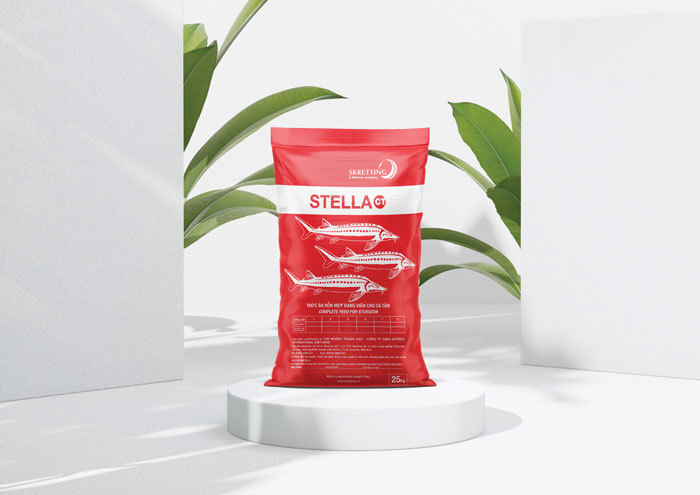 Stella feed bag